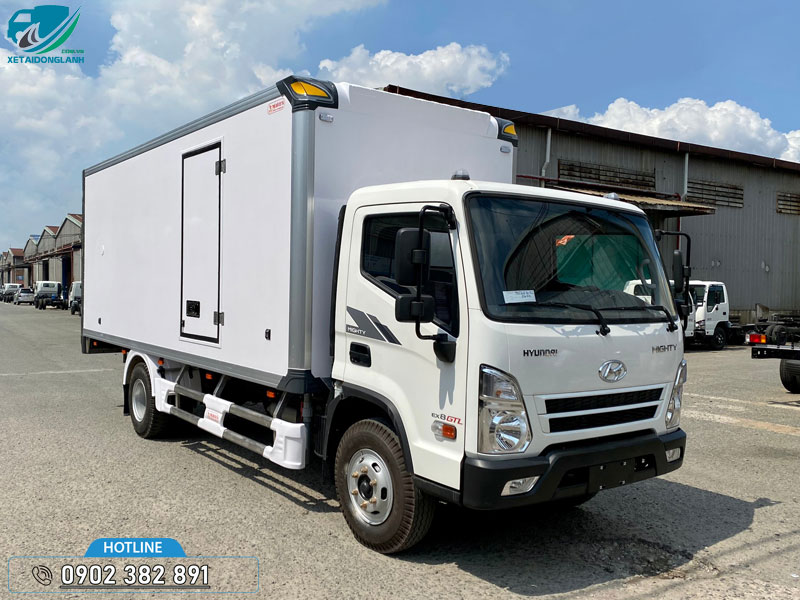 Xe tải Hyundai EX8 7 tấn thùng bảo ôn